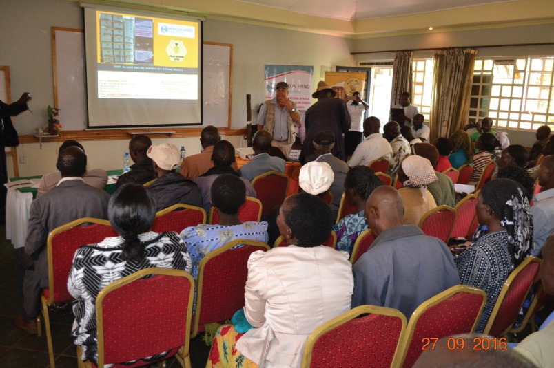 Training Baringo honey chain members.